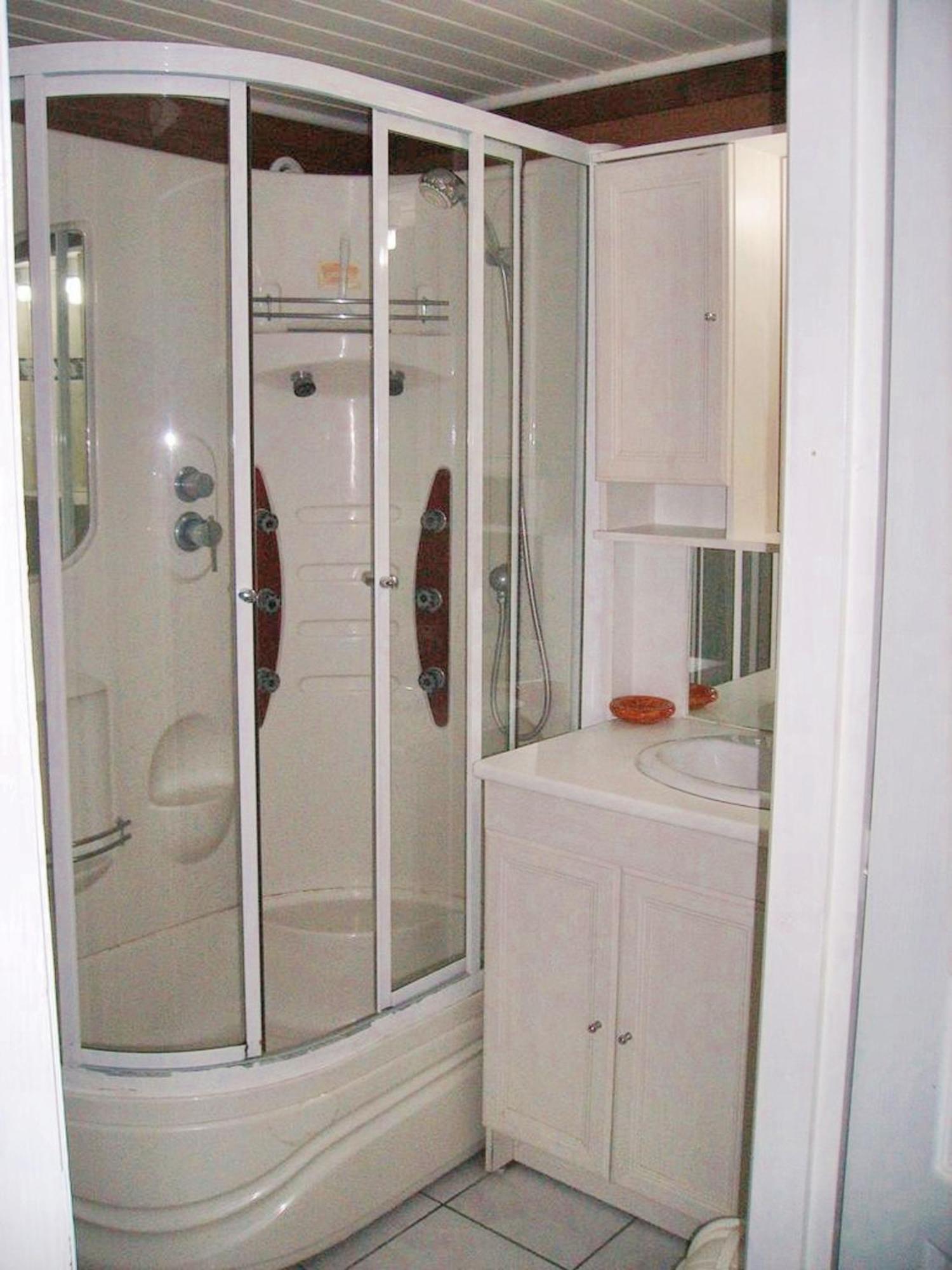 Appartement Charmant A Breuillet Avec Jardin Spacieux 外观 照片